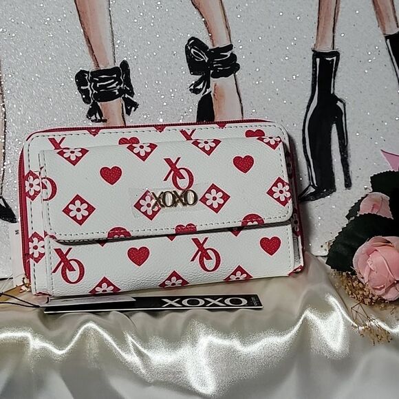 XOXO WITH LOG Zip Around Fashion Wallet! - Picture 1 of 7